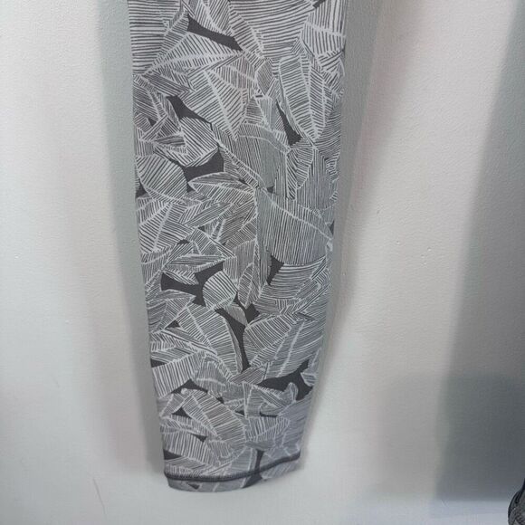 Athleta Palm up for Anything Leggings - Picture 4 of 12